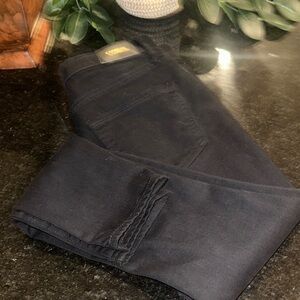 Woman's Black Jeans🤩 Only worn one time⚡️